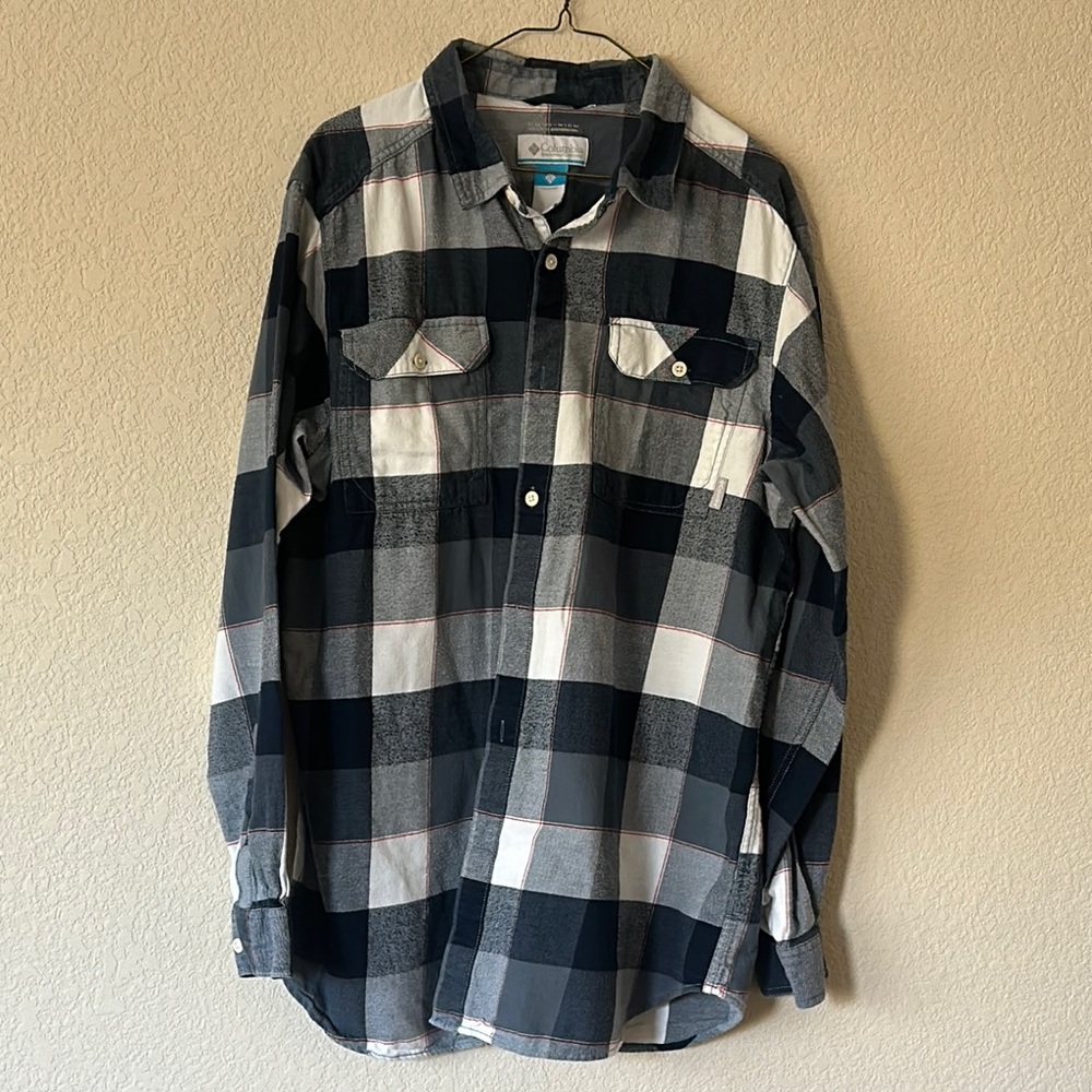 Men’s flannel shirt